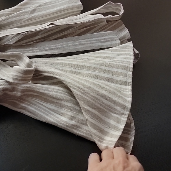 Altered State girls jumper - Picture 8 of 10